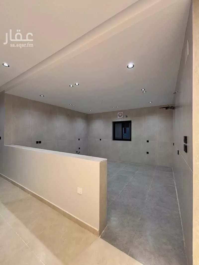 شقة 5 غرف في الملك فهد 2