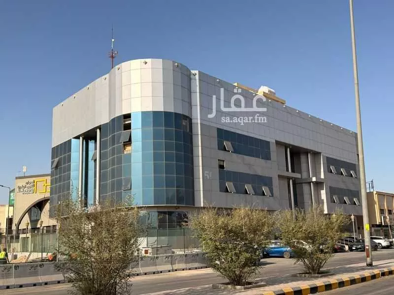30 bedroom office in Al Rawdah, Riyadh 6