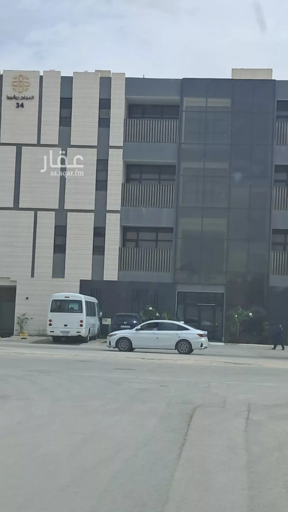 شقة 2 غرف في الملقا 5