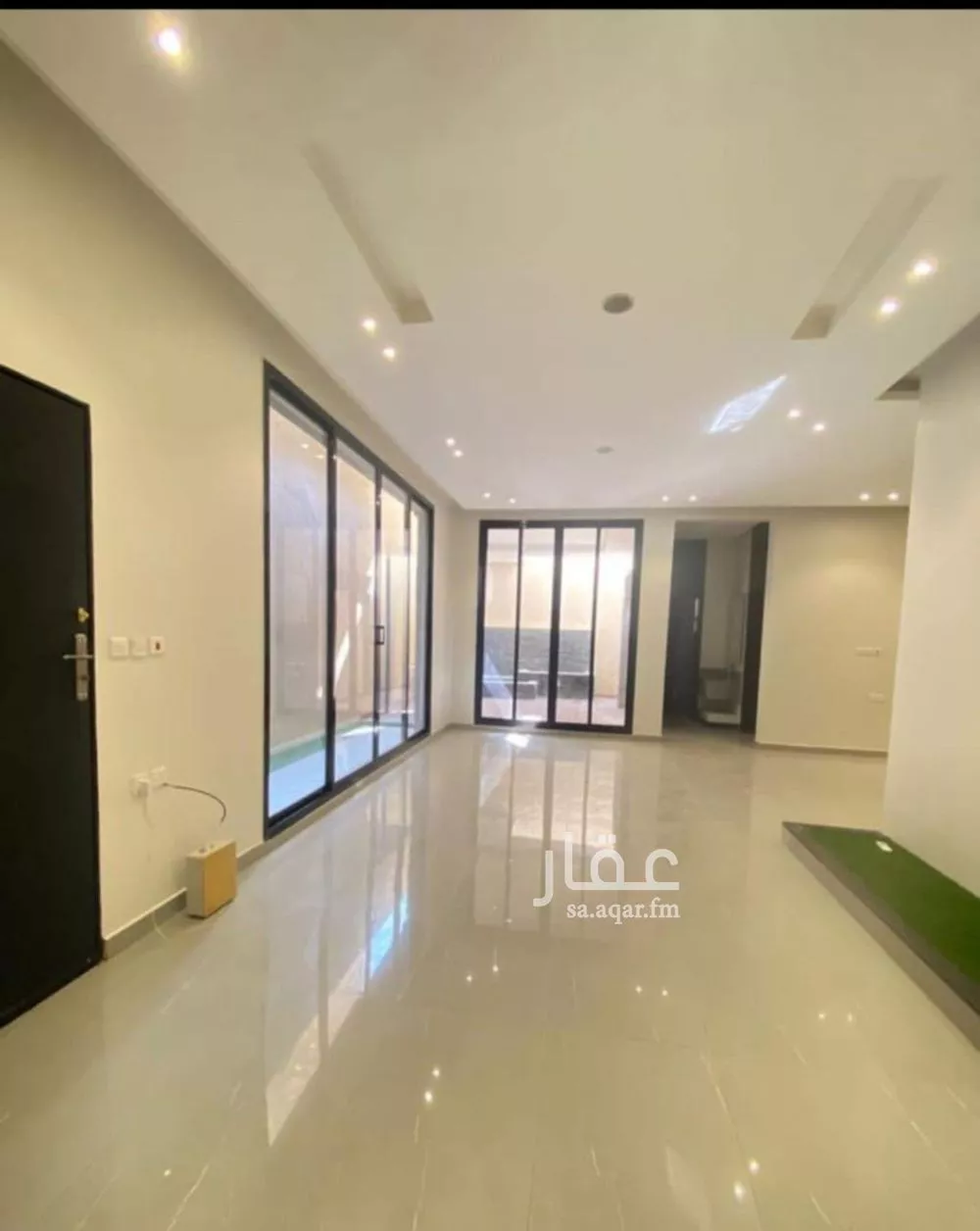 فيلا 6 غرف في العارض 3