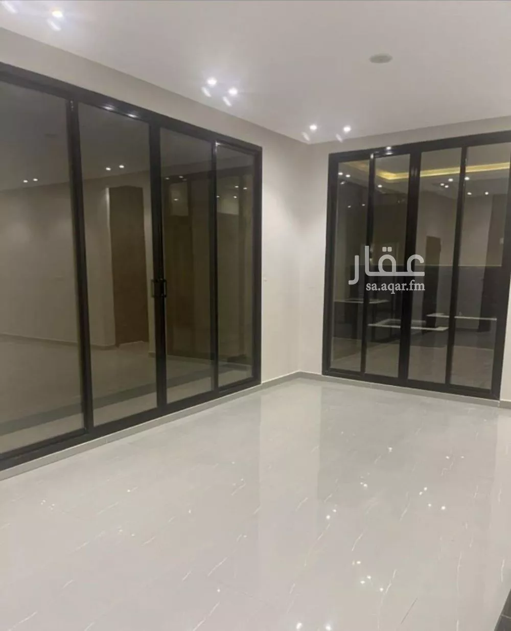 فيلا 6 غرف في العارض 4