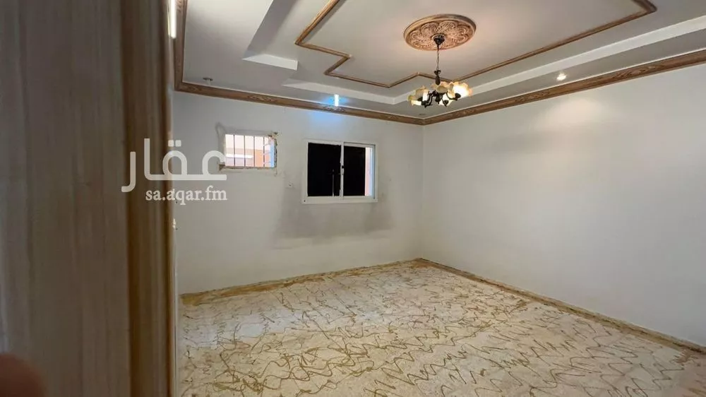 3 bedroom floor in Okaz 5