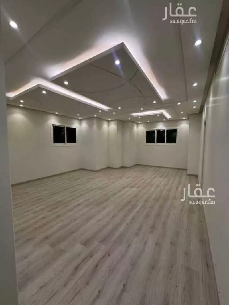 5 bedroom villa in Hittin 3