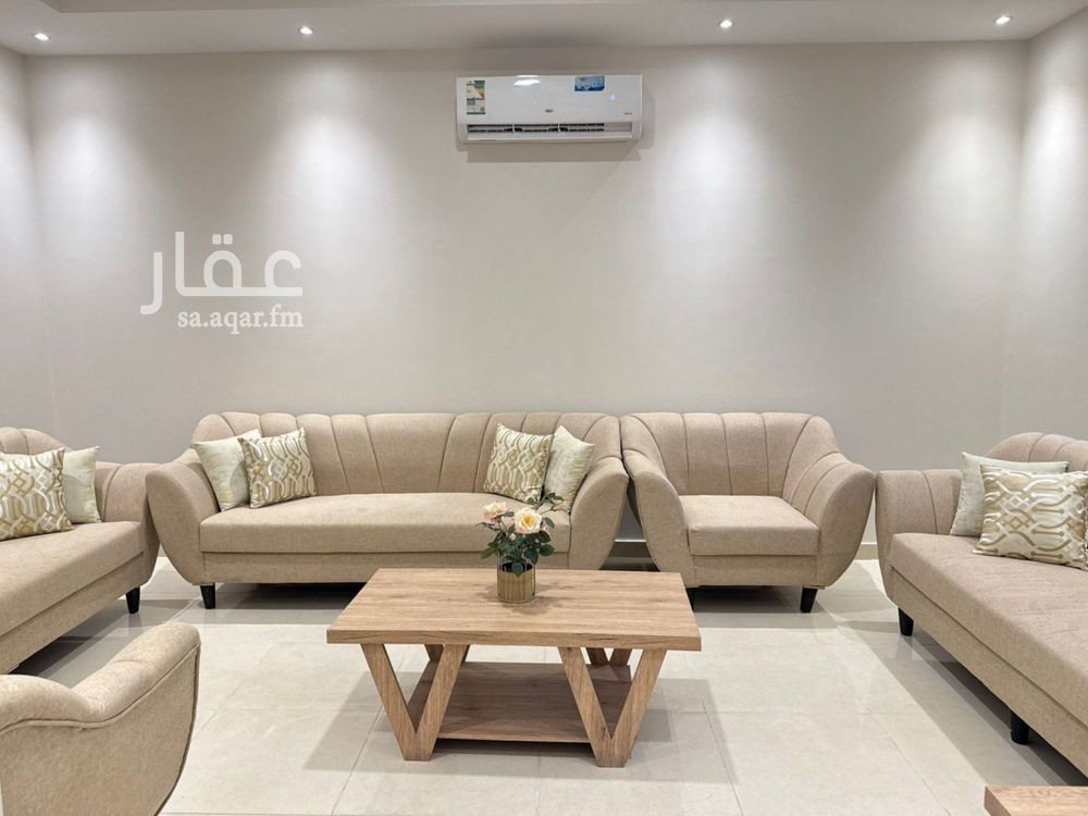 4 bedroom villa in Al Buhairah, Eastern Province 4