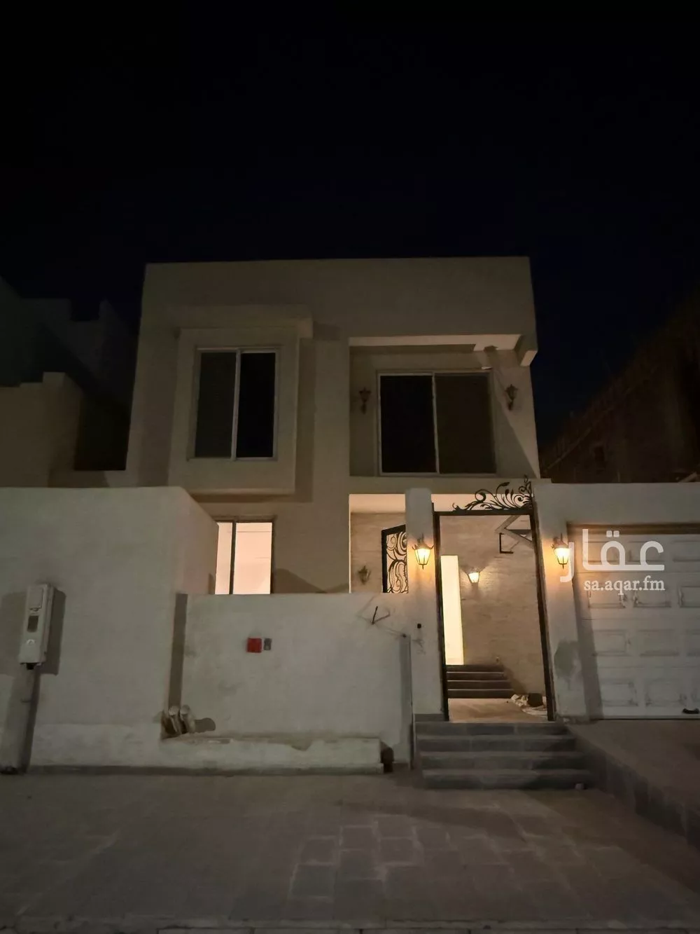 فيلا 5 غرف في الزمرد 2