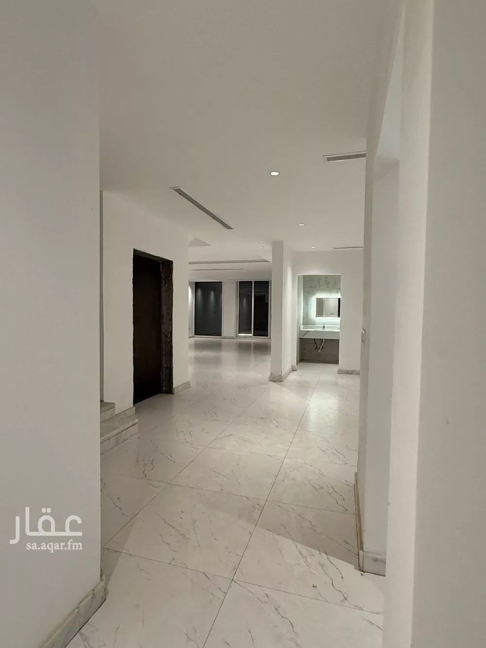 فيلا 5 غرف في الزمرد 4