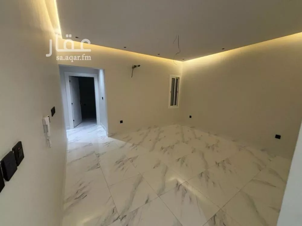 شقة 6 غرف في الواحة 3