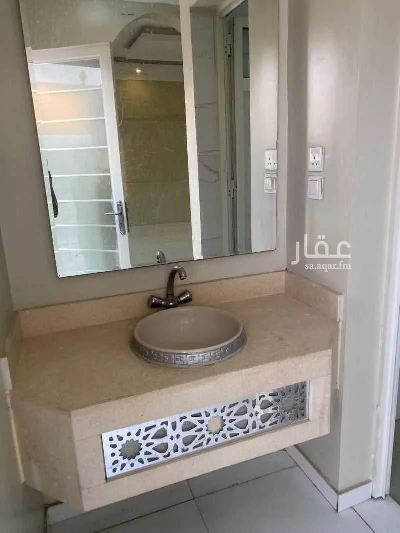 عمارة 343 م² في الامواج 1