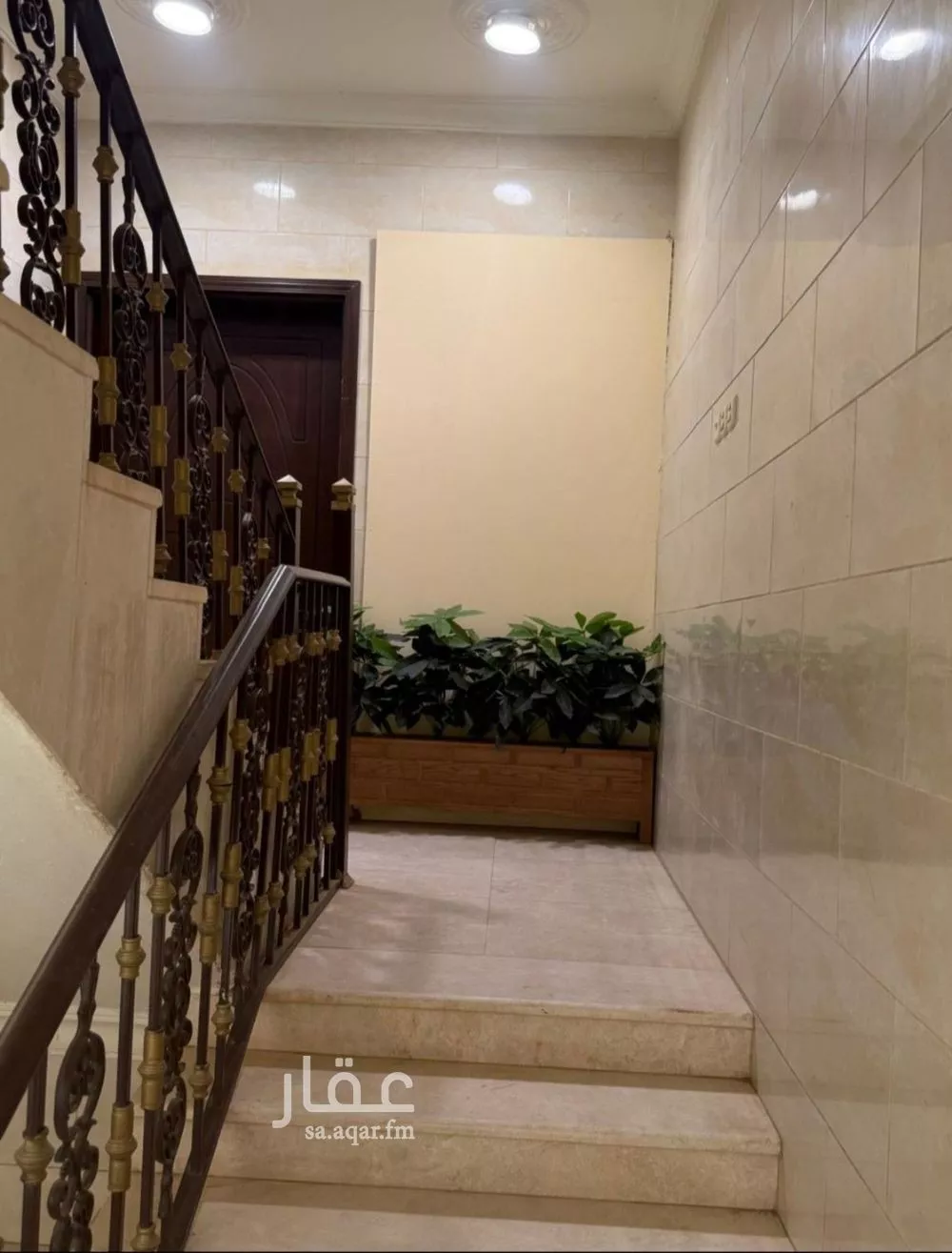 عمارة 400 م² في عروة 2