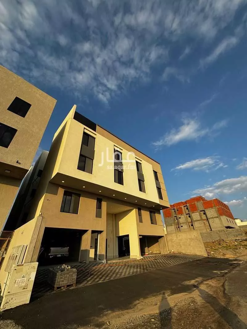عمارة 193 م² في الملك فهد 1