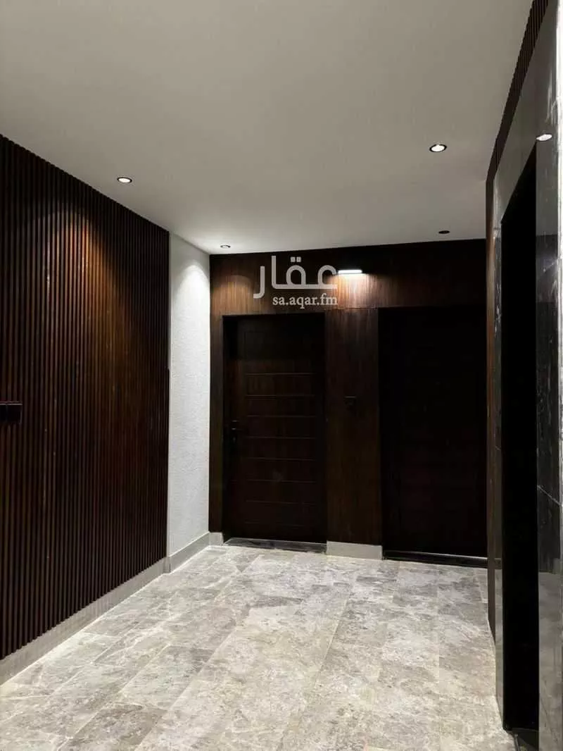 عمارة 193 م² في الملك فهد 4