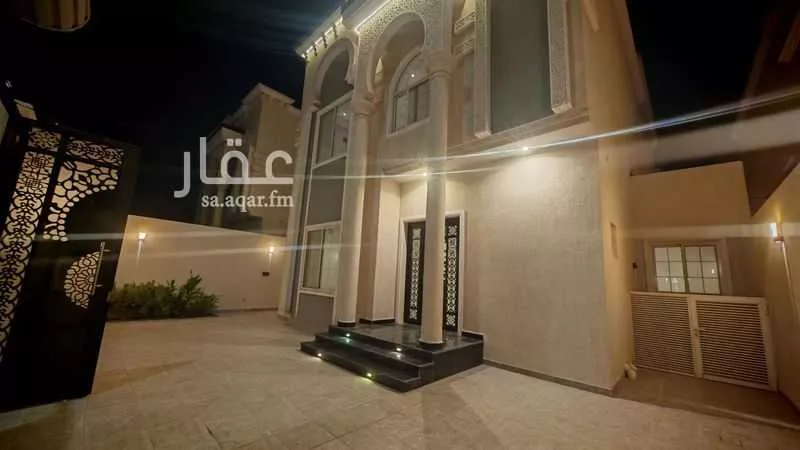 فيلا 5 غرف في البحيرة 1