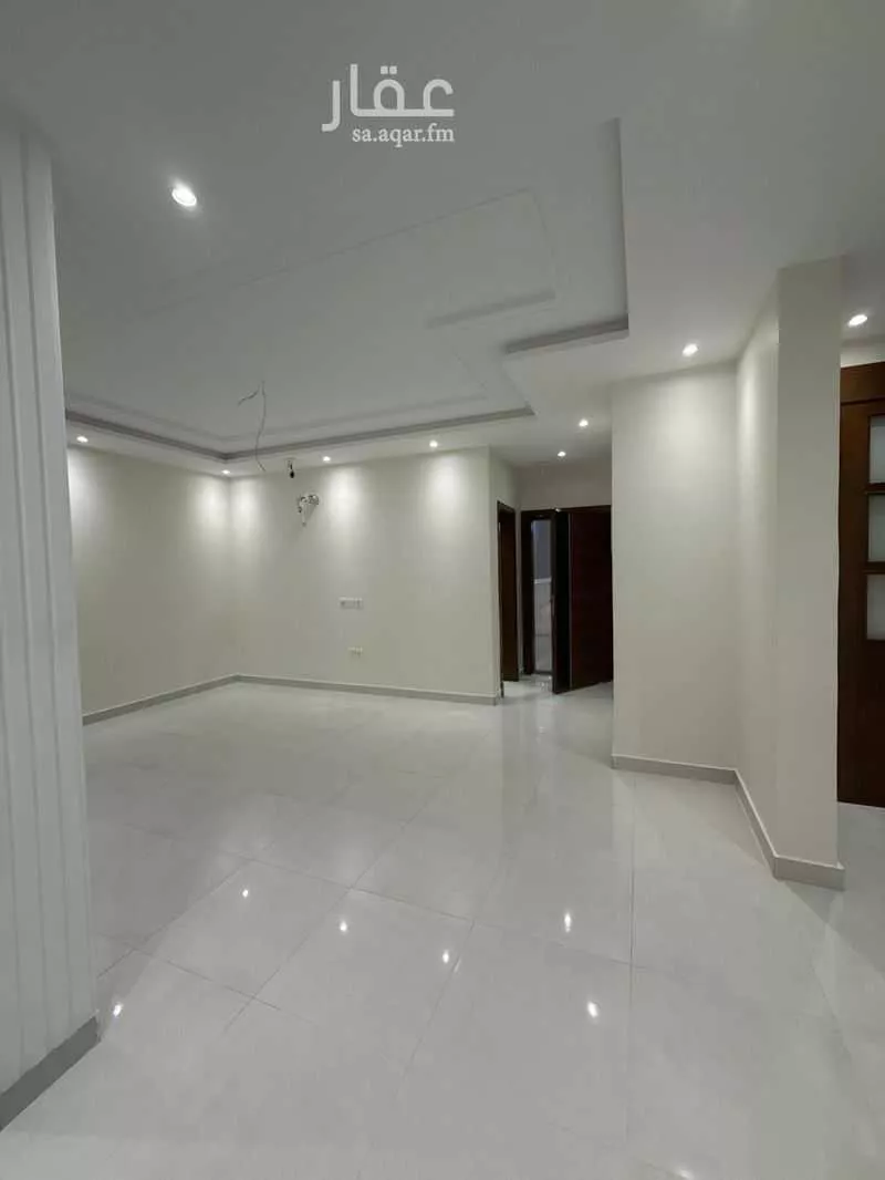 شقة 5 غرف في الصفا 2