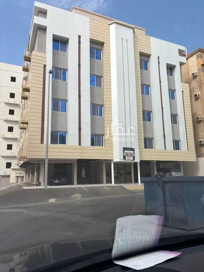 3 bedroom apartment in Um Hableen, Jeddah 9