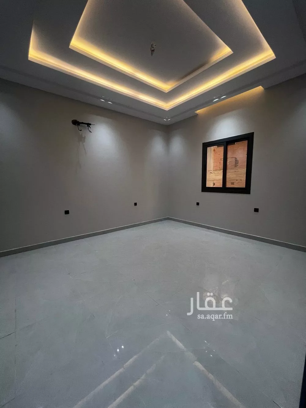 شقة 6 غرف في الريان 3