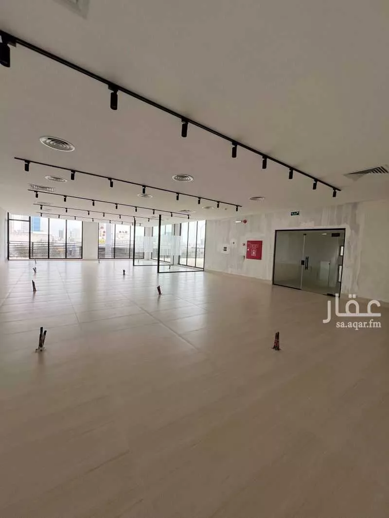 مكتب 160 م² في المعذر الشمالي 2