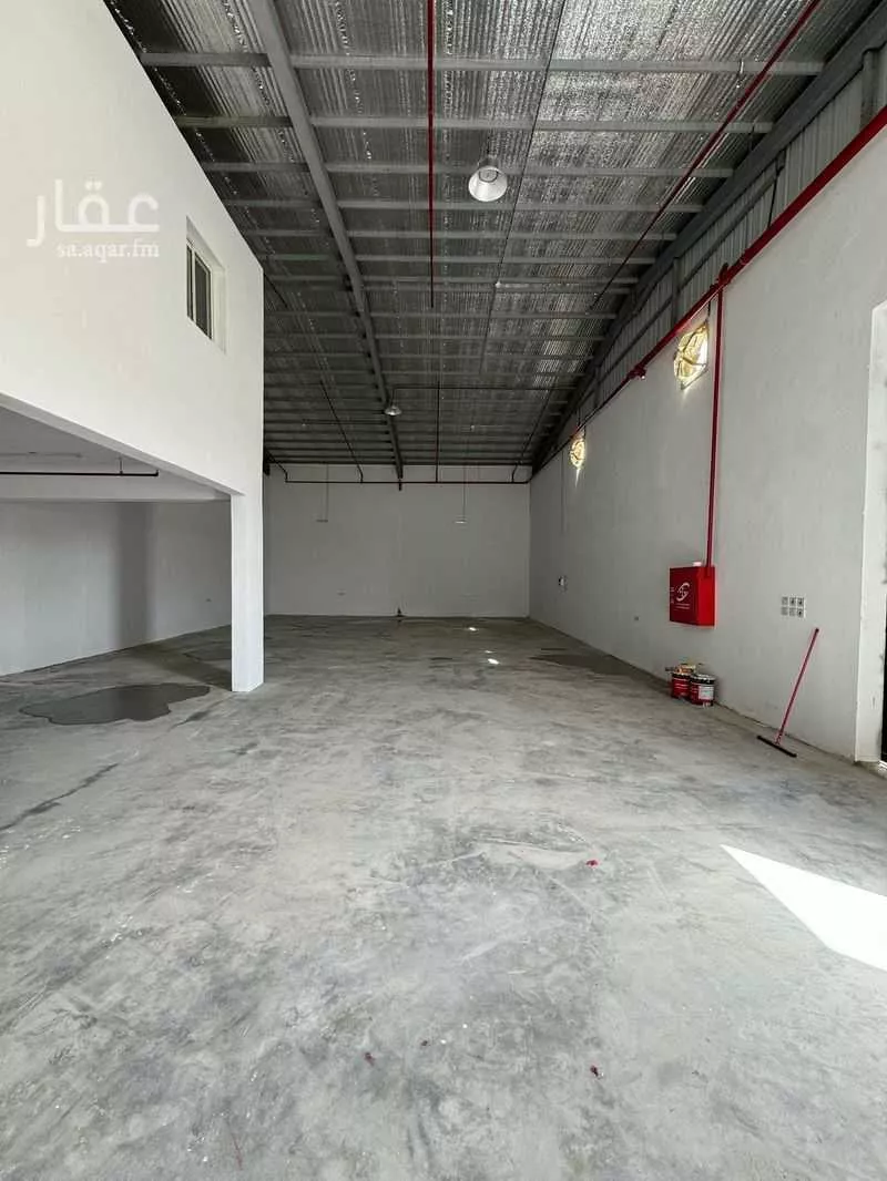 warehouse in Al Misfat, Riyadh 5
