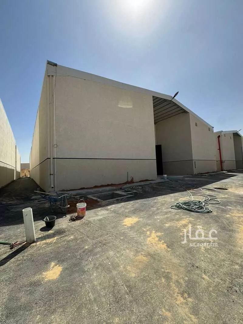 مستودع 1477 م² في النظيم 2