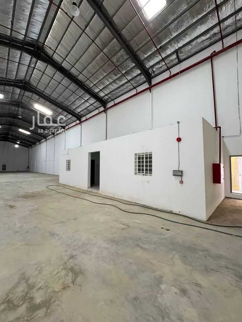 2 bedroom warehouse in Mansuriyah, Riyadh 6