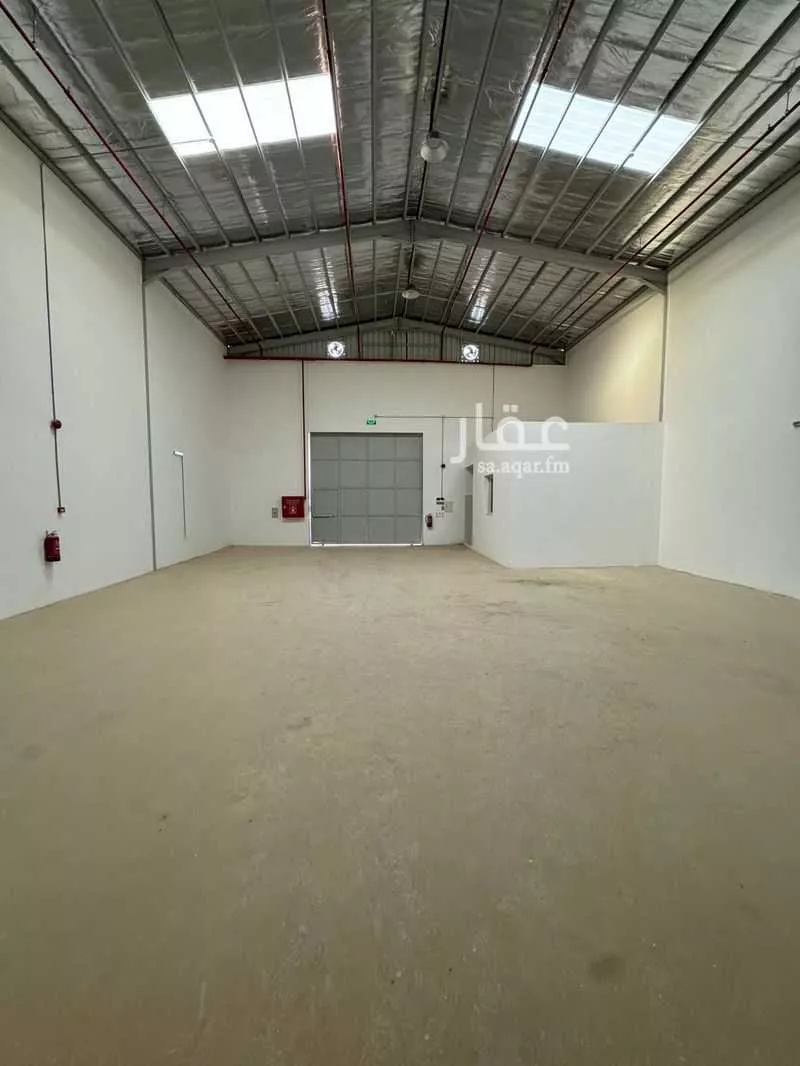 مستودع 750 م² في الرياض 4