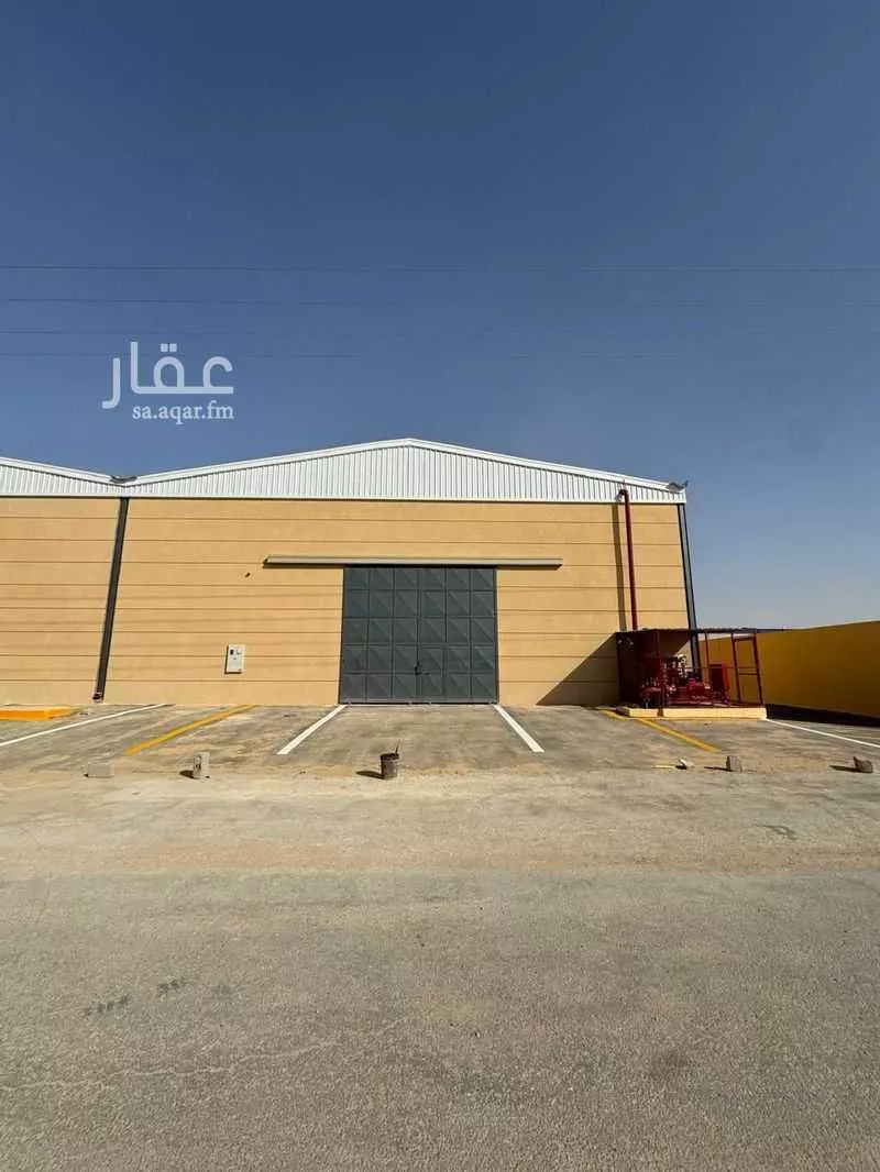 4927 sqm warehouse in Al Ghnamiah 1