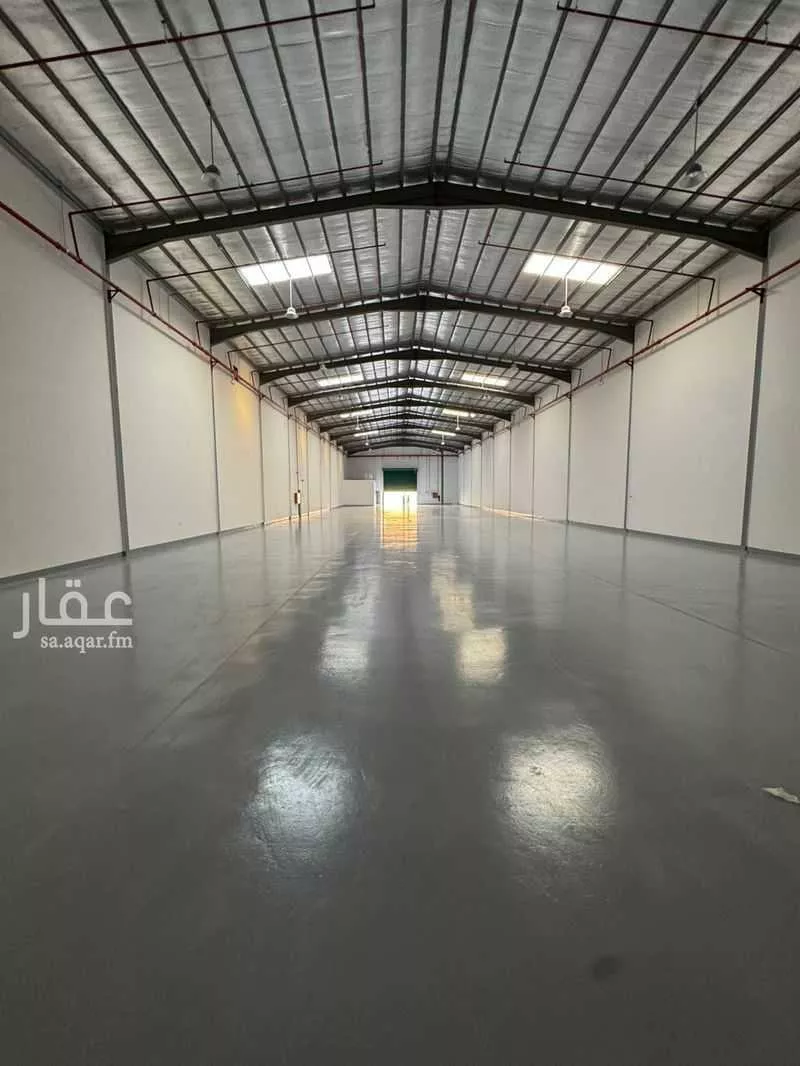 1 bedroom warehouse in Mansuriyah, Riyadh 4