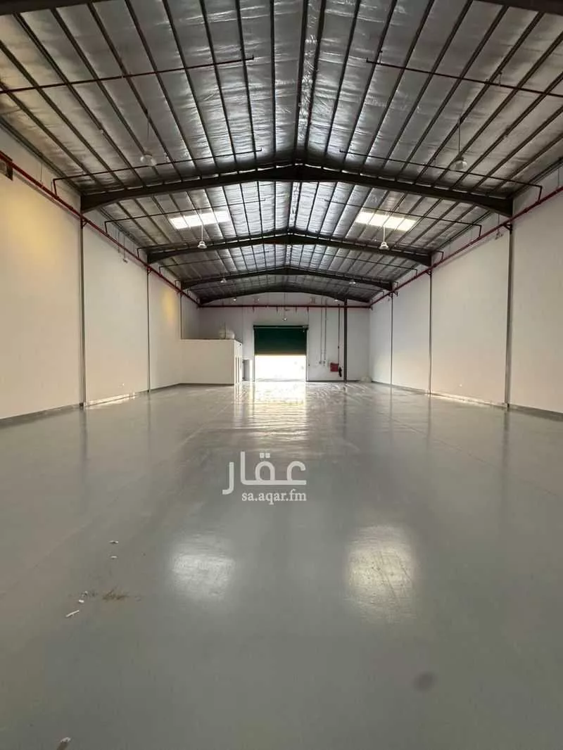 1 bedroom warehouse in Mansuriyah, Riyadh 5