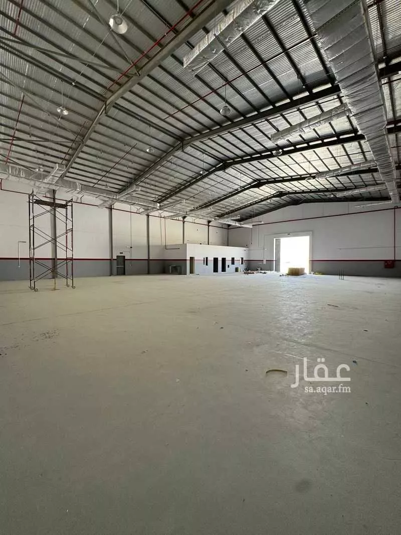 مستودع 1200 م² في طيبة 2