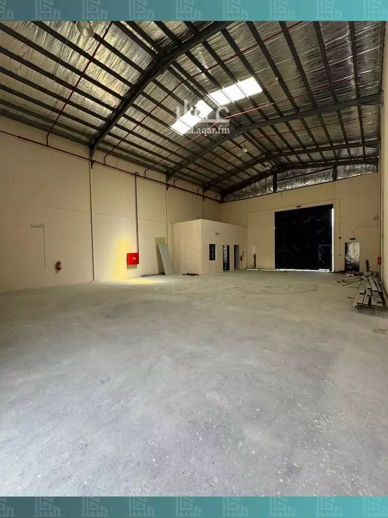 warehouse in Al Misfat, Riyadh 5