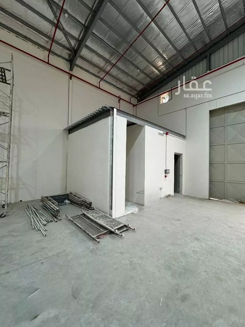 warehouse in Al Misfat, Riyadh 5