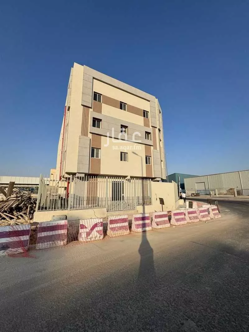 عمارة 766 م² في الرياض 5