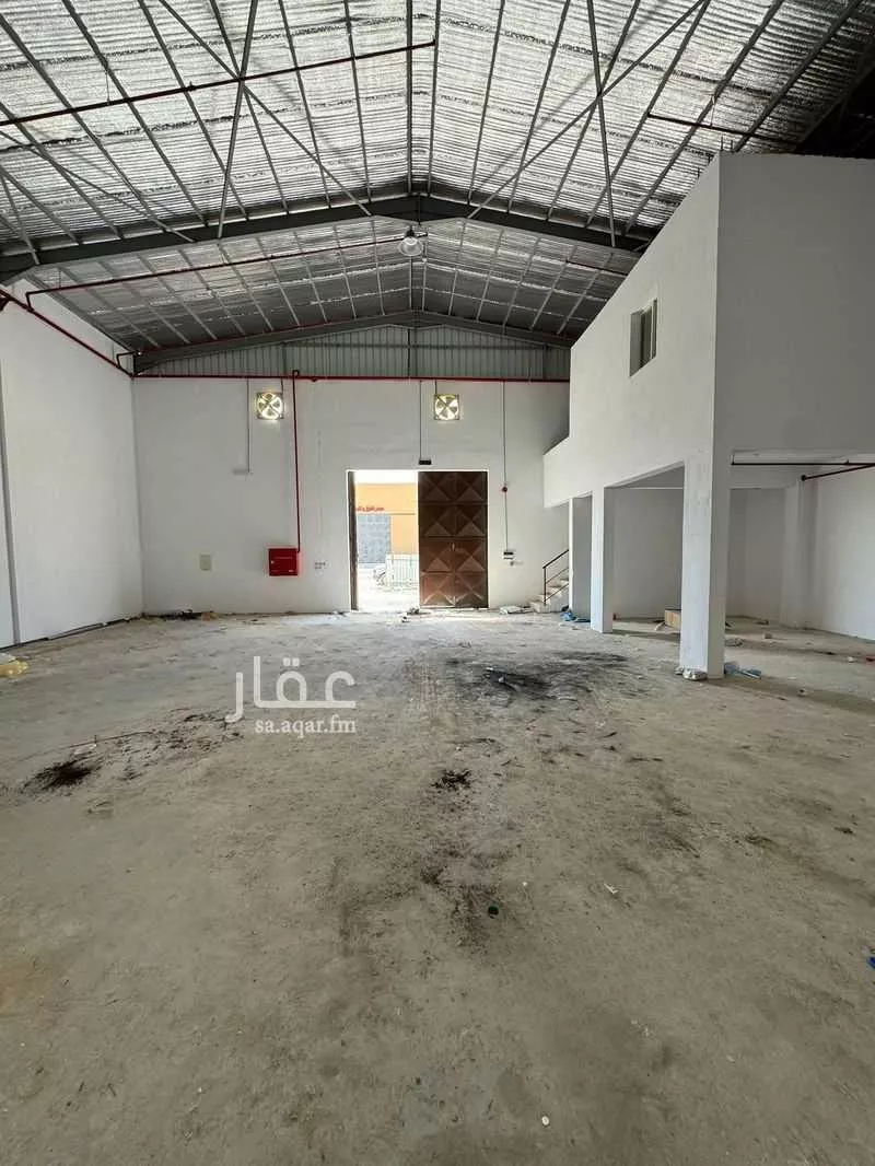 warehouse in Al Misfat, Riyadh 5