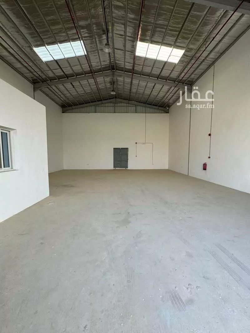 مستودع 750 م² في الرياض 5