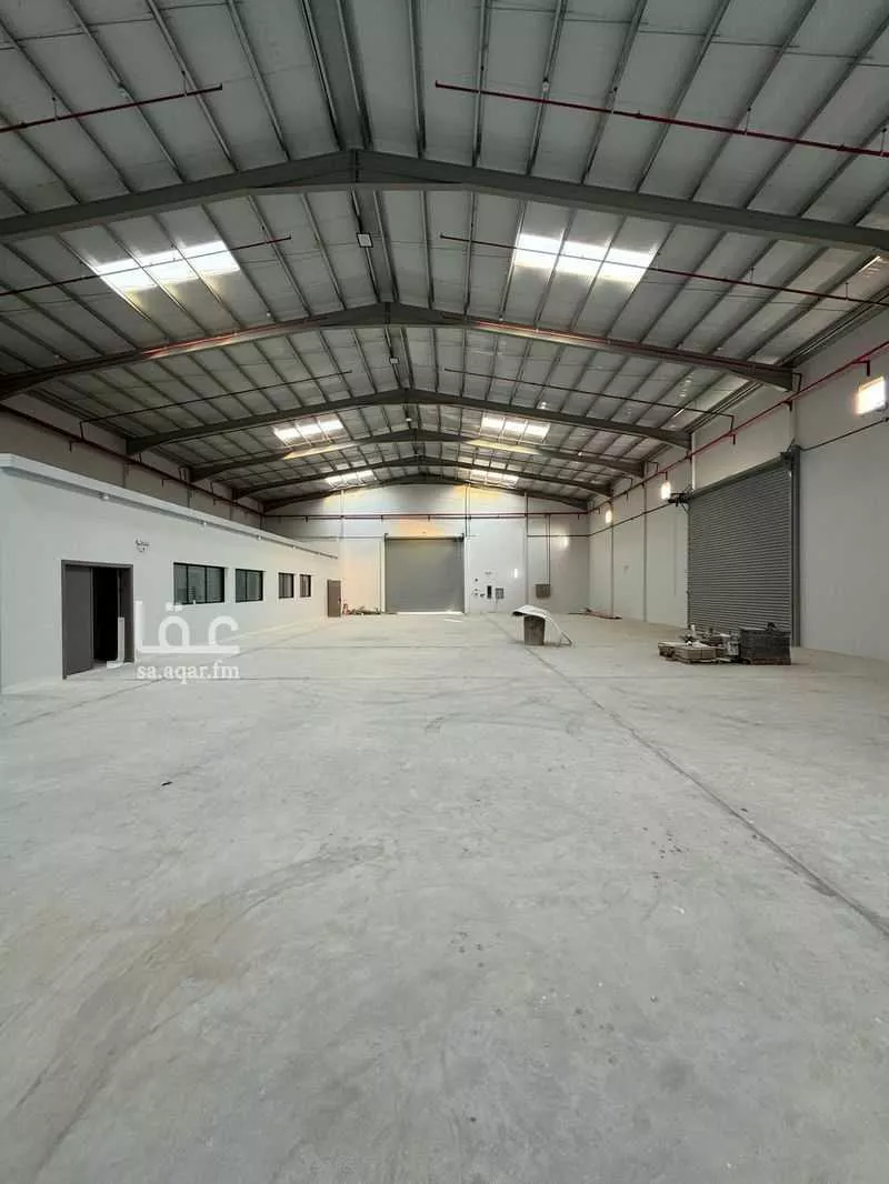 مستودع 3200 م² في الرياض 4