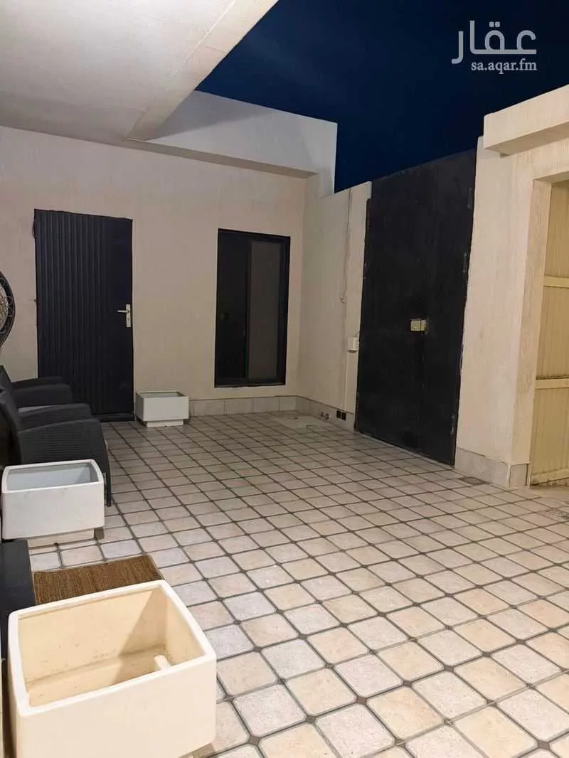 5 bedroom villa in Dhahrat Laban 2