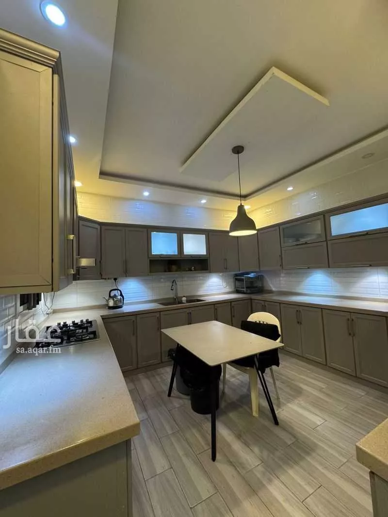 عمارة 420 م² في نبلاء 3