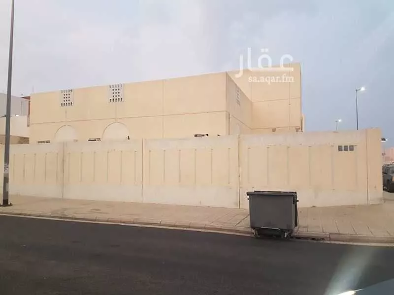 5 bedroom villa in Al Iskan, Madinah 4