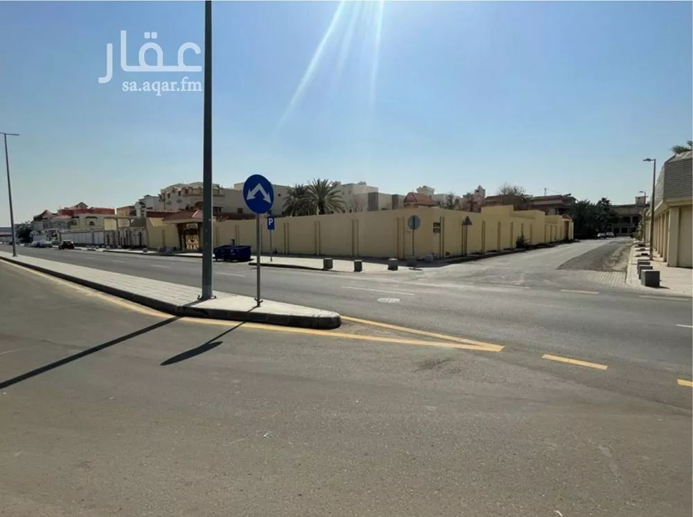 1675 sqm land in Al Rabwa 2
