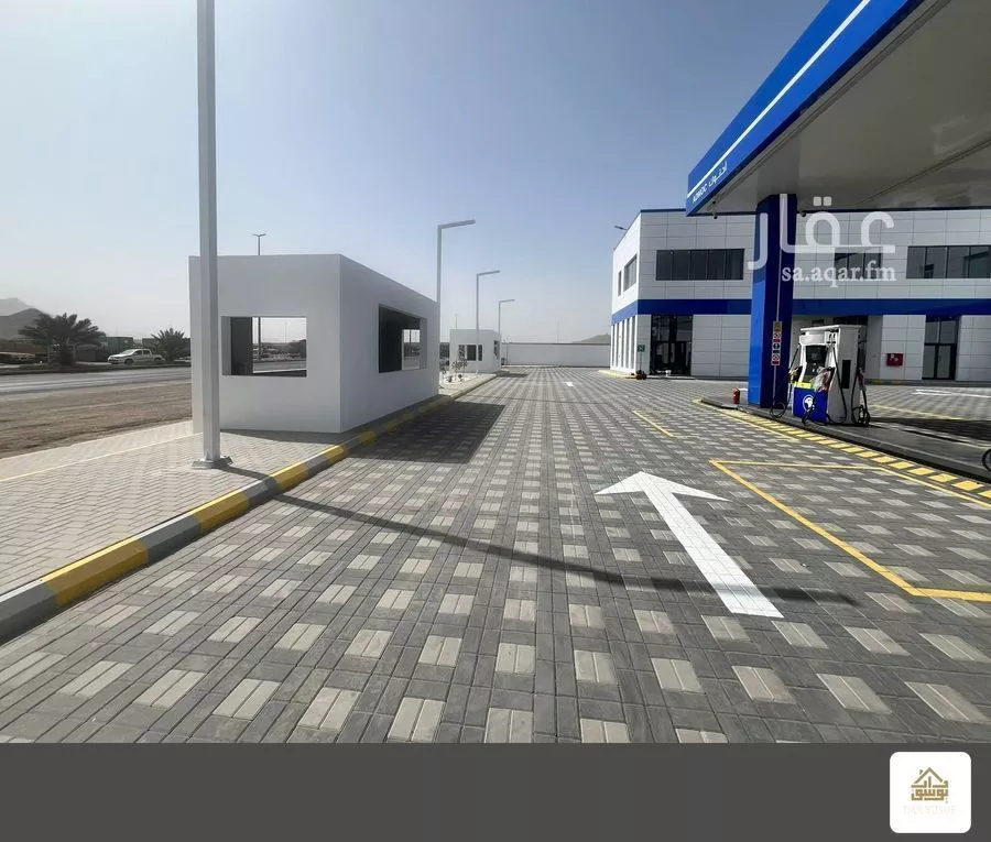 7033 sqm warehouse in Al Aziziyah 2