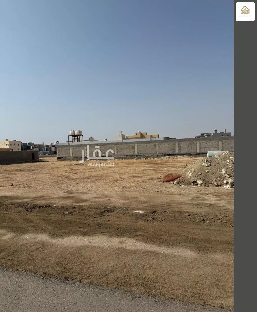 أرض 900 م² في الزمرد 4