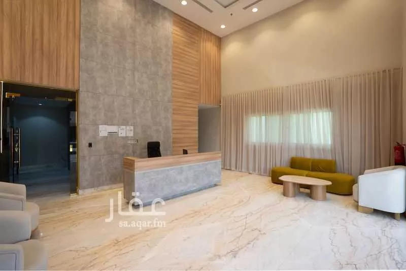 عمارة 1800 م² في العقيق 1