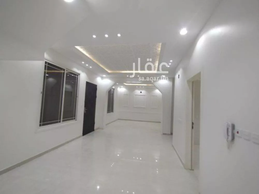 شقة 7 غرف في الرمال 2