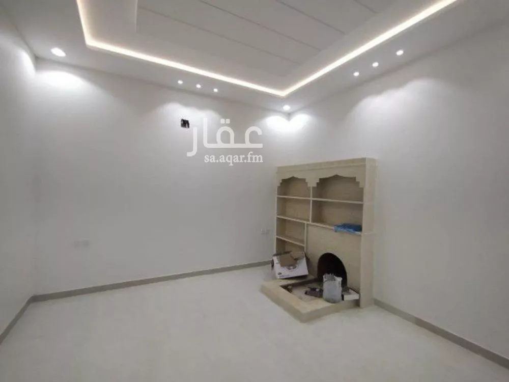 شقة 7 غرف في الرمال 3