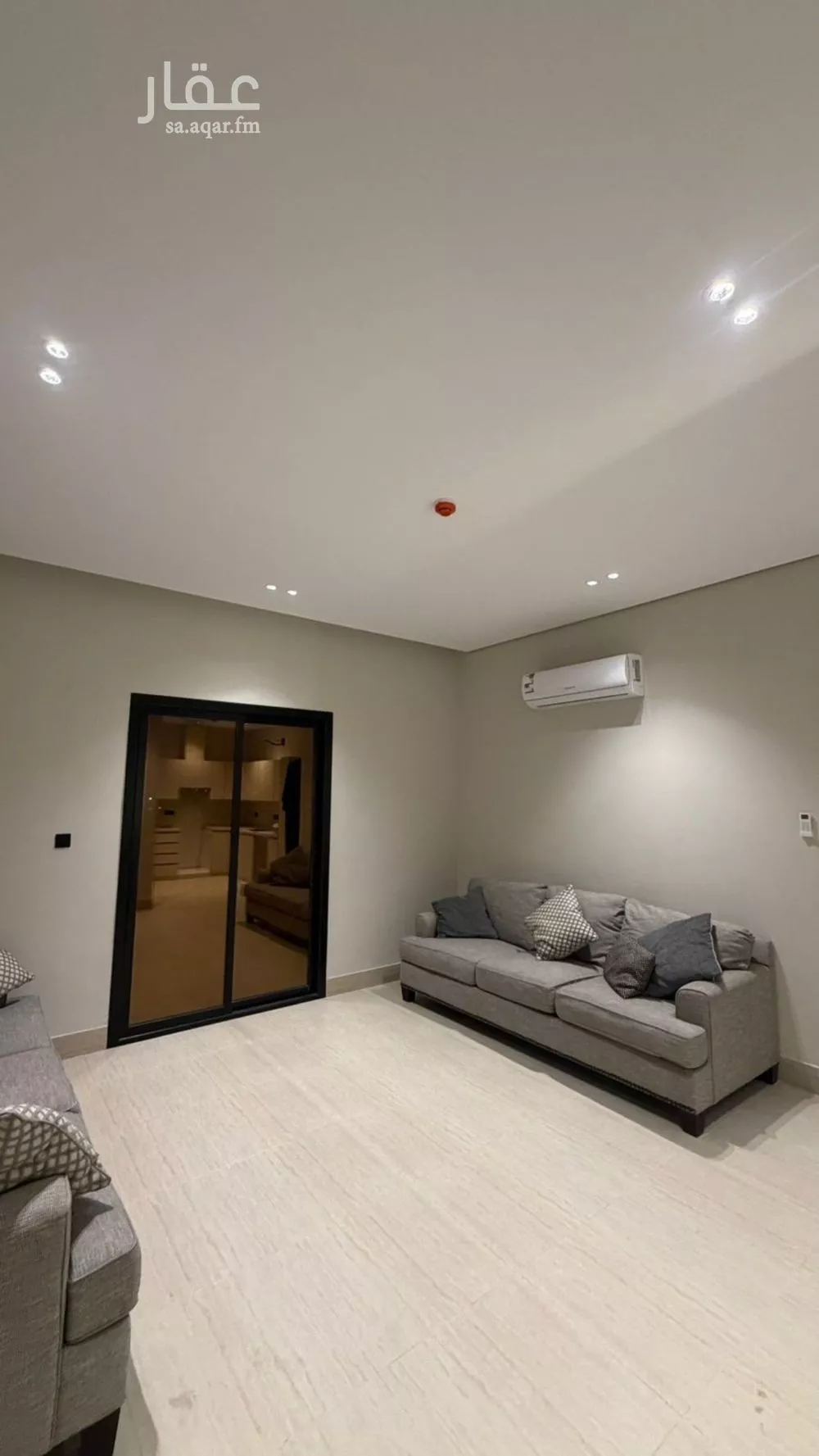 شقة 4 غرف في الرمال 5