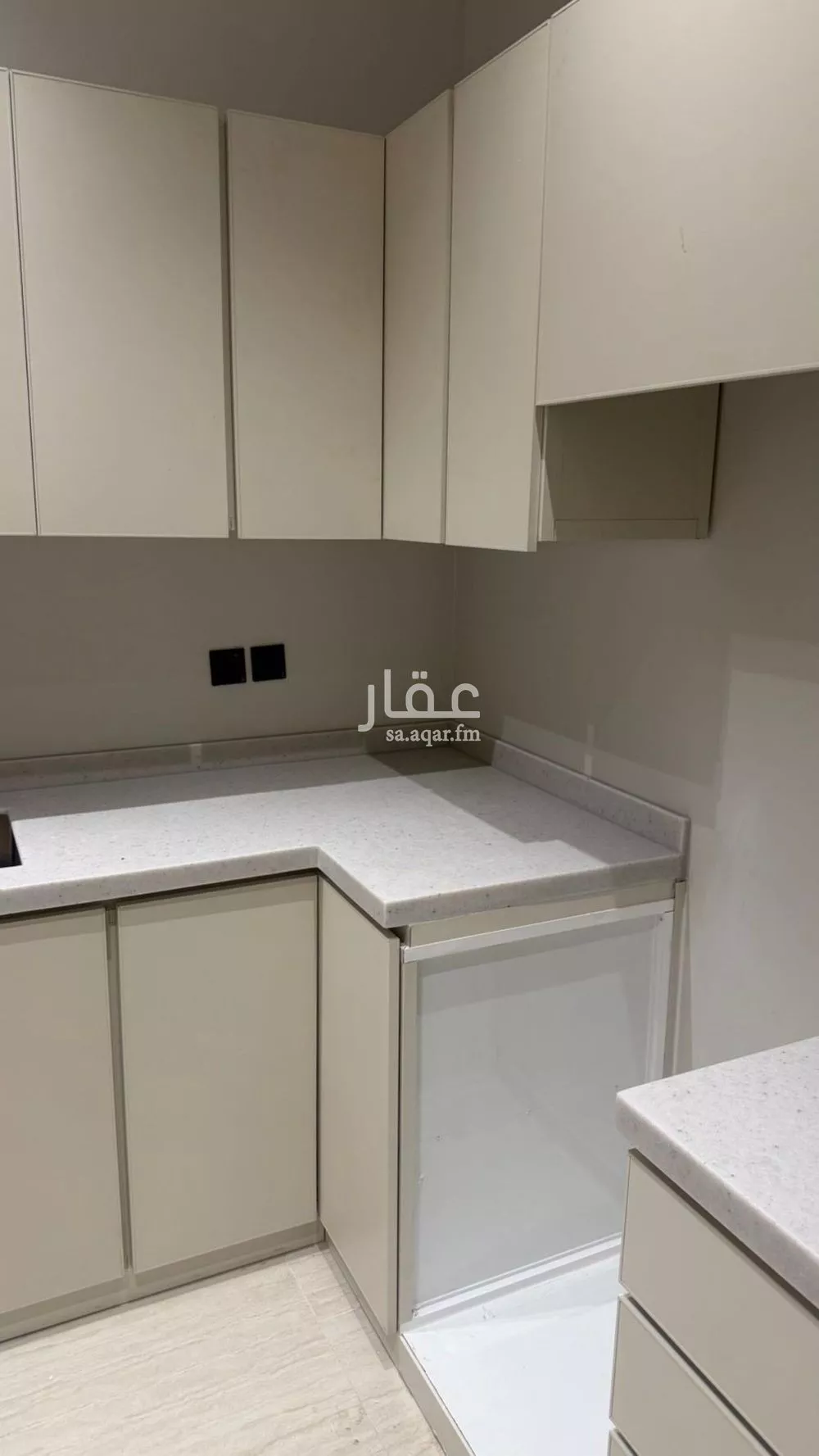 شقة 4 غرف في الرمال 3