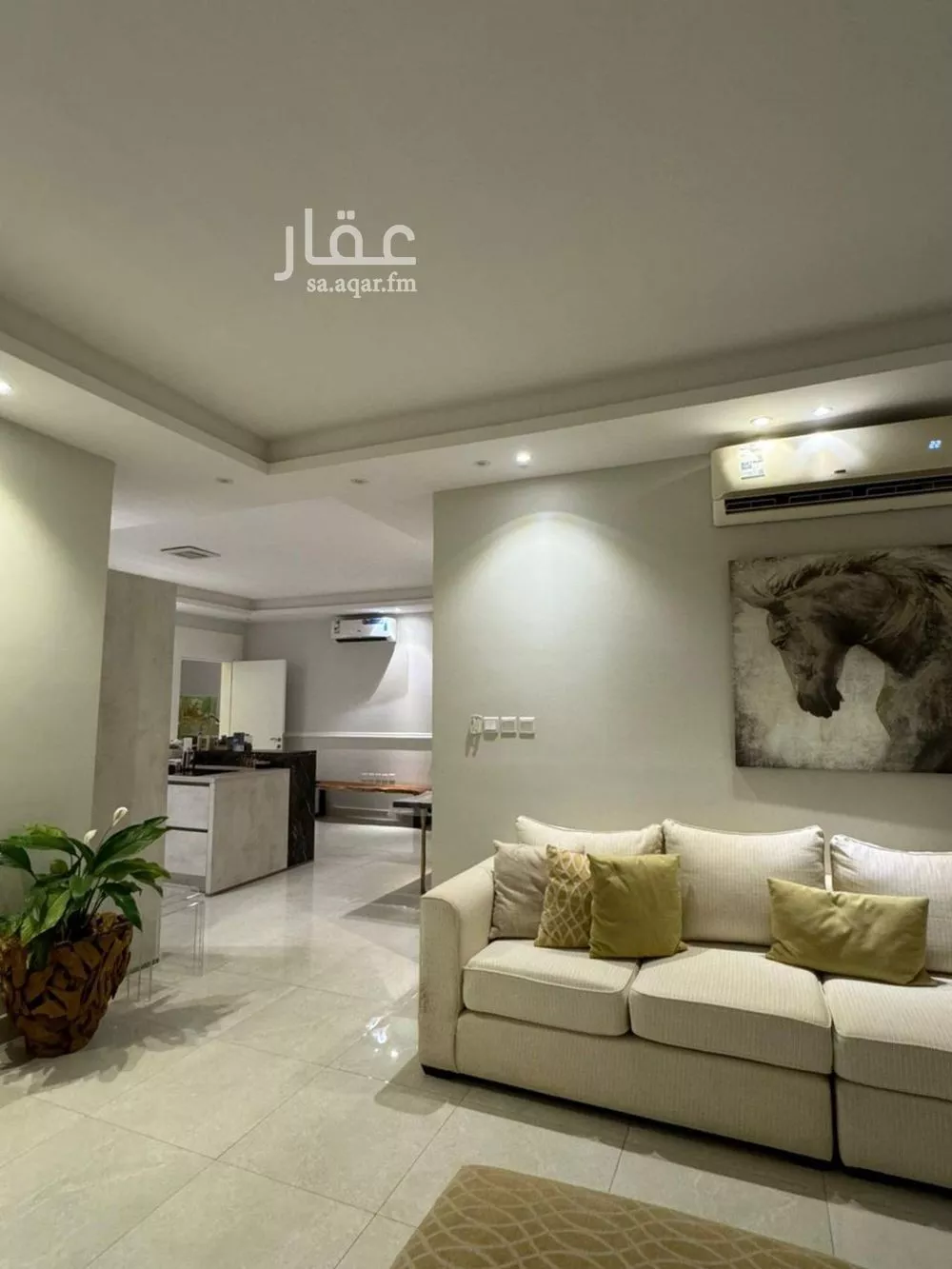 شقة 5 غرف في الملقا 1