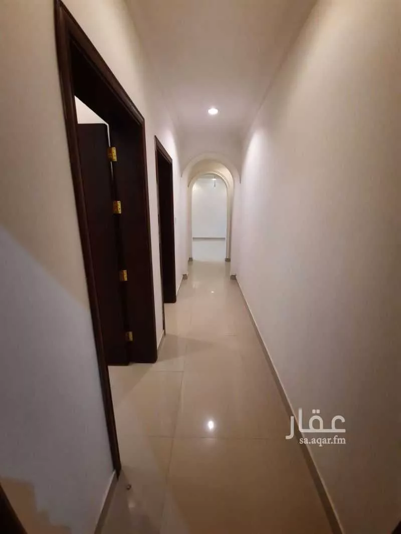 شقة 4 غرف في الريان 2