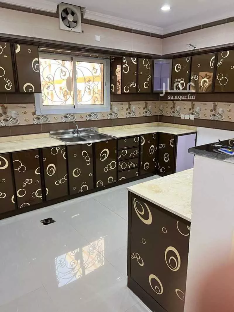 شقة 4 غرف في الريان 5