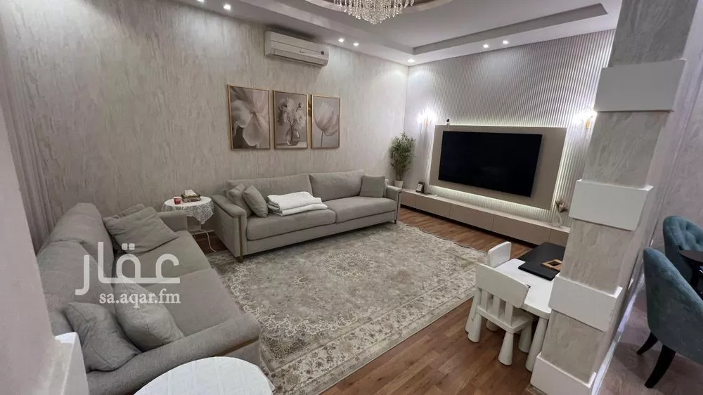 فيلا 8 غرف في العارض 3