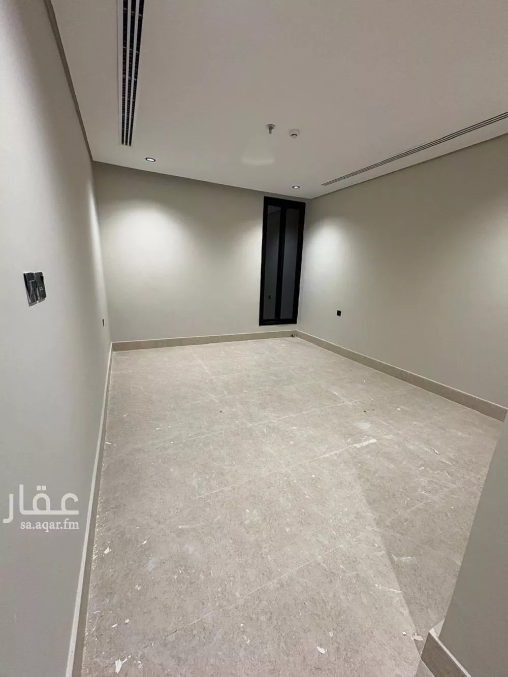 شقة 4 غرف في الخور 5